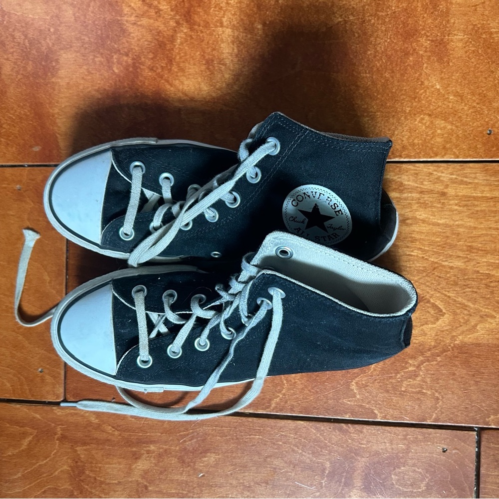 Platform Converse - image 1